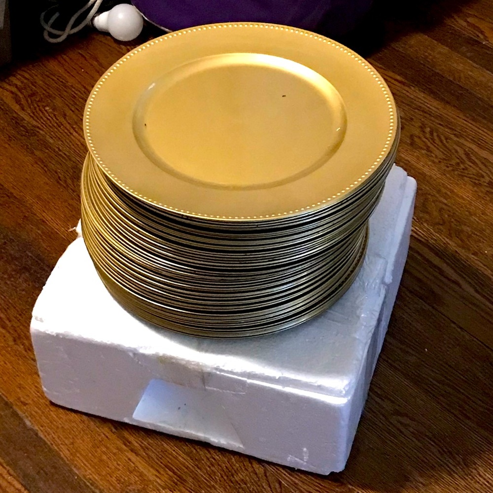 50 gold charger plates